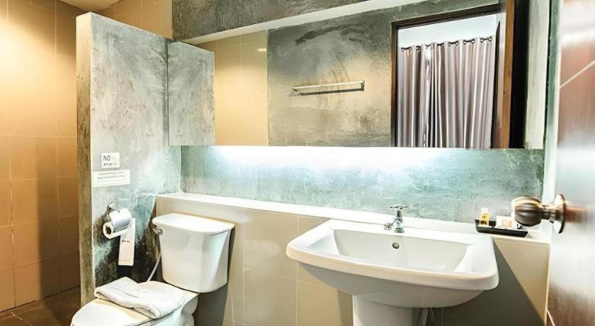 B2 Green Boutique And Budget Hotel Чиангмай Экстерьер фото